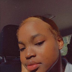 Meet your Posher, Maggie